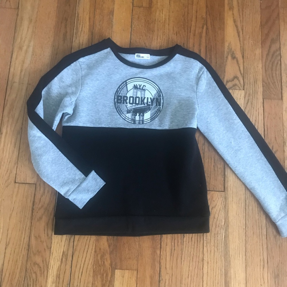 Epic Threads warm sweatshirt . Great condition.